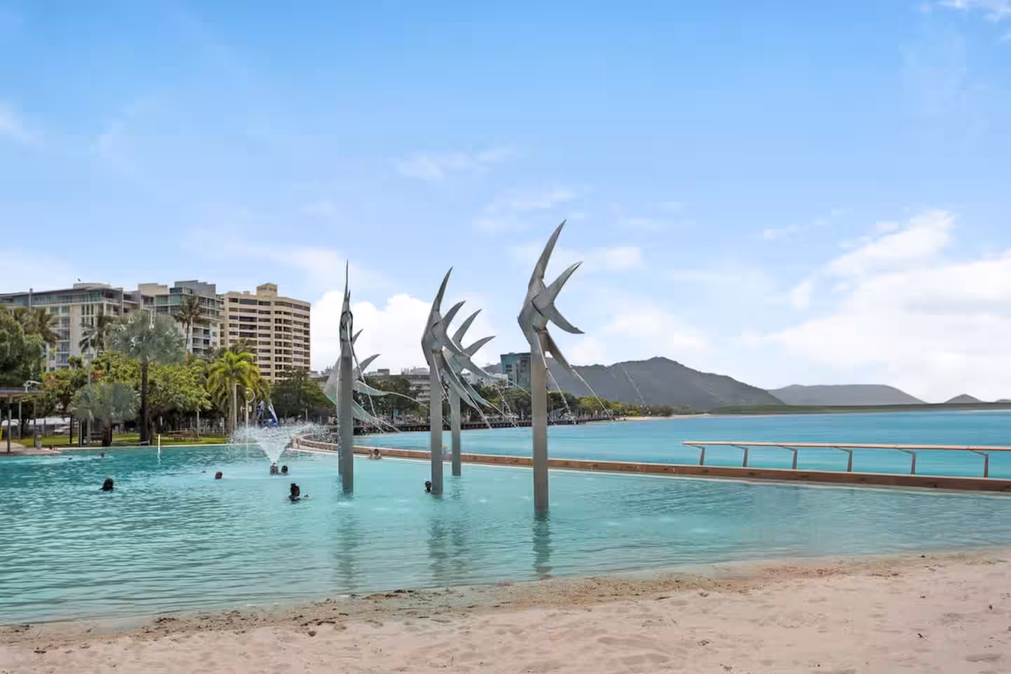 Panorama Apartment Cairns — photo 19